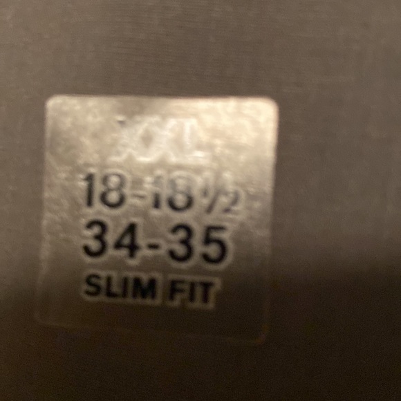 New with tag slim fit - Picture 2 of 3